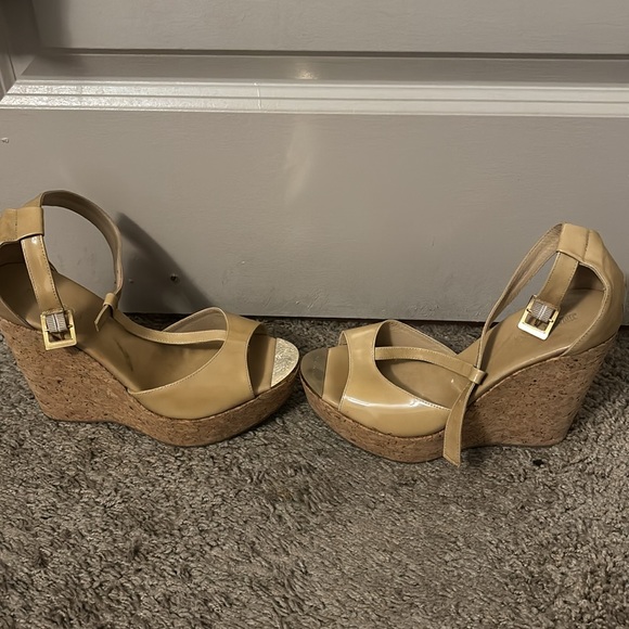 Jimmy Choo Patent Leather Wedge sandal - Picture 11 of 12